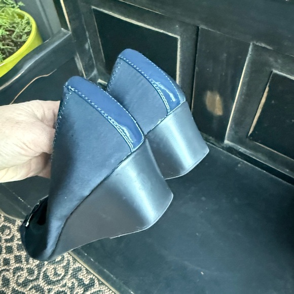 LifeStride Gazette Navy blue shoes 8 1/2 heels wedge style - Picture 3 of 6